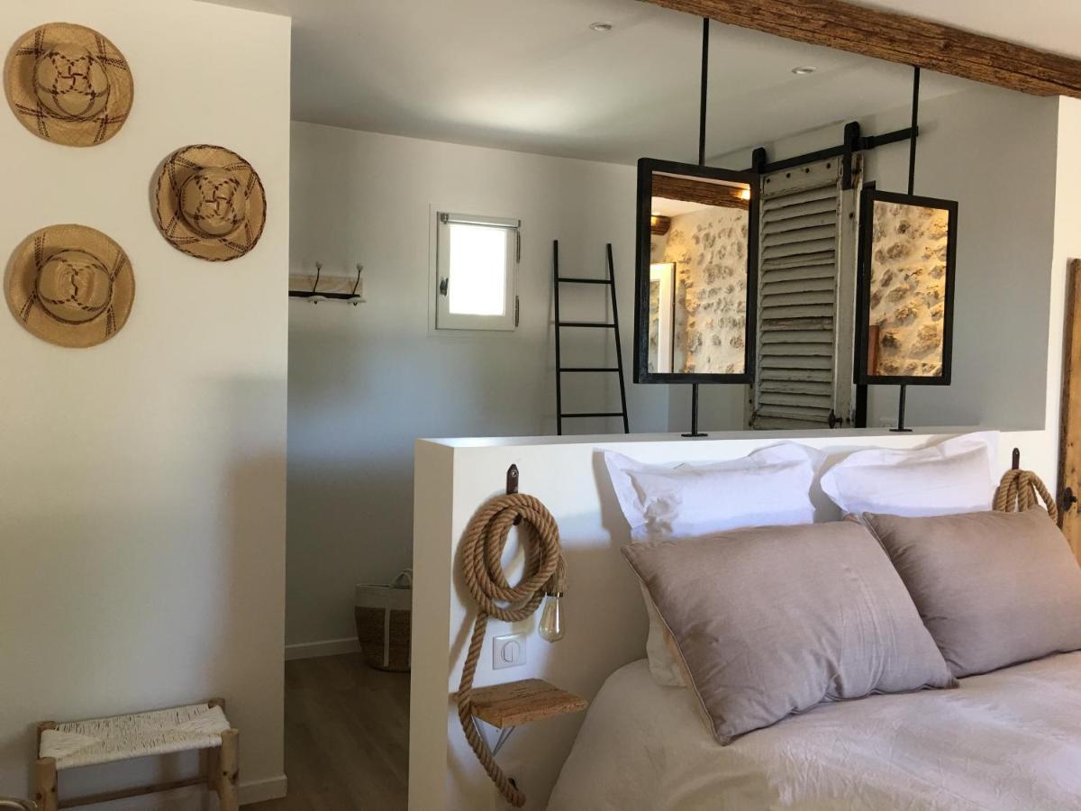 La Bergerie De Cigalon Bed & Breakfast Mouries Exterior photo