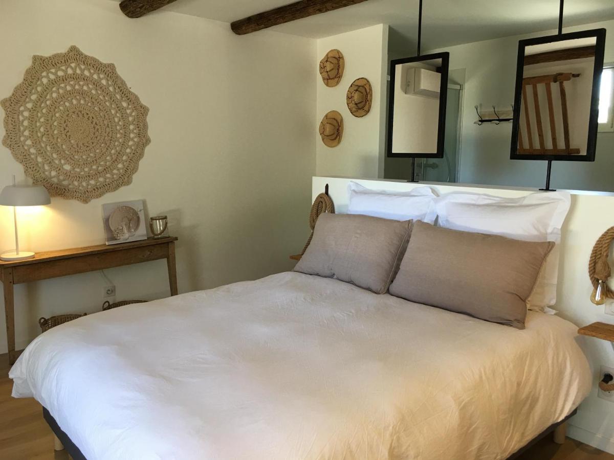 La Bergerie De Cigalon Bed & Breakfast Mouries Exterior photo